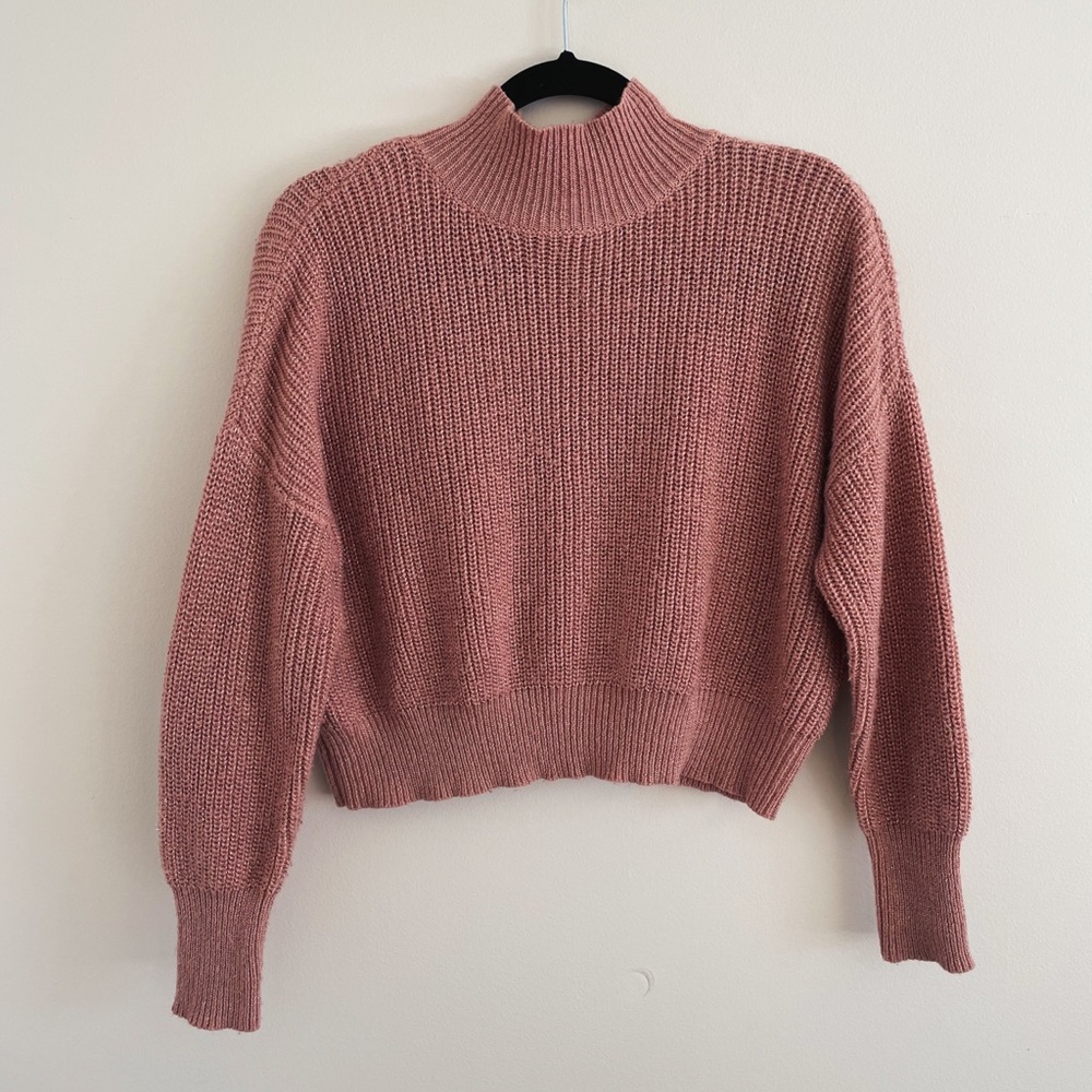PINK TURTLENECK SWEATER